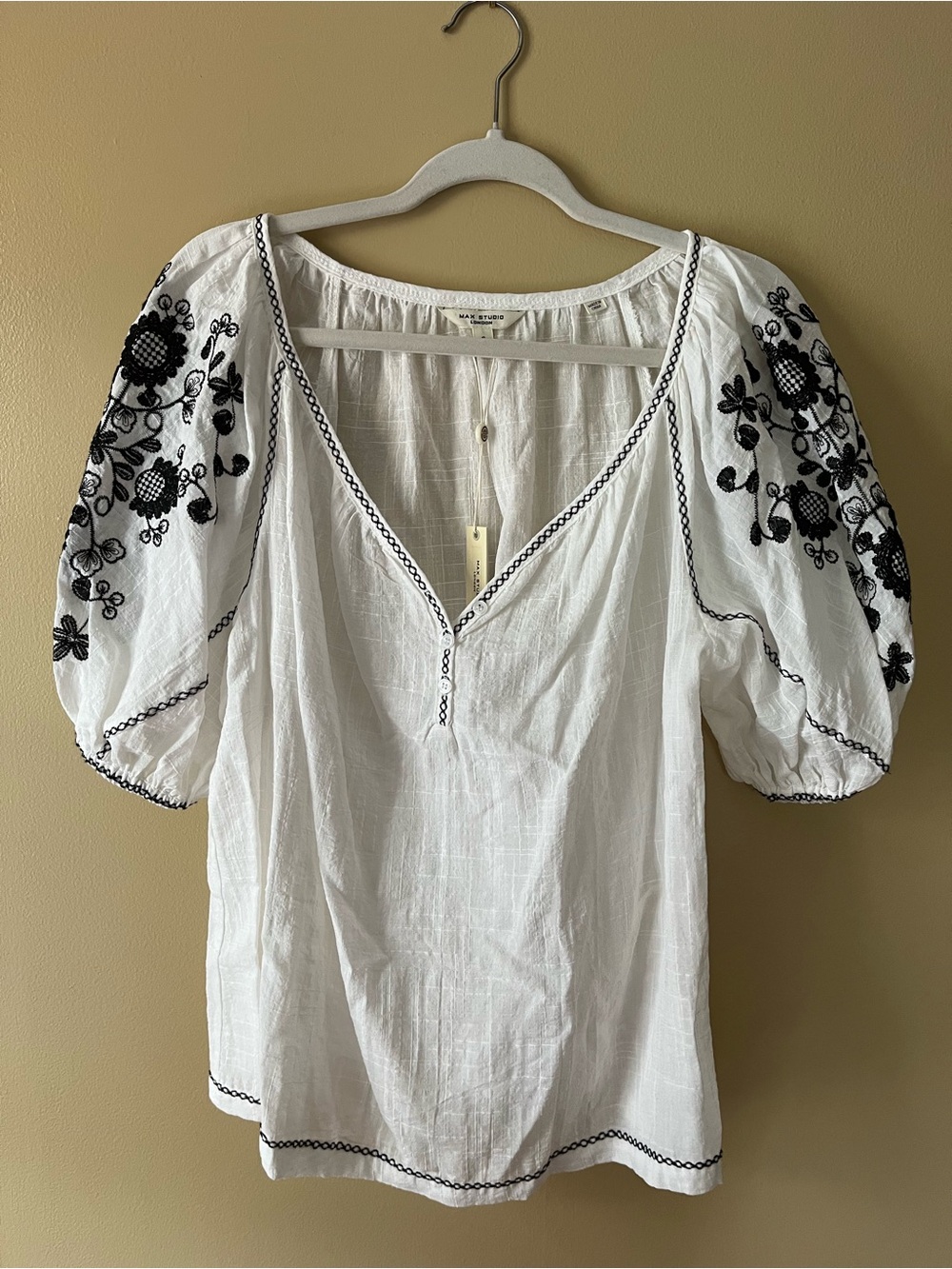 Max Studio Off-White V-Neck Puff-Sleeve Tunic with Black Floral Embroidery - Picture 2 of 7